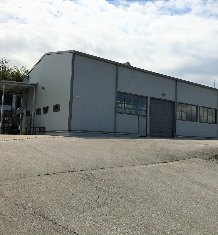 Производствена база